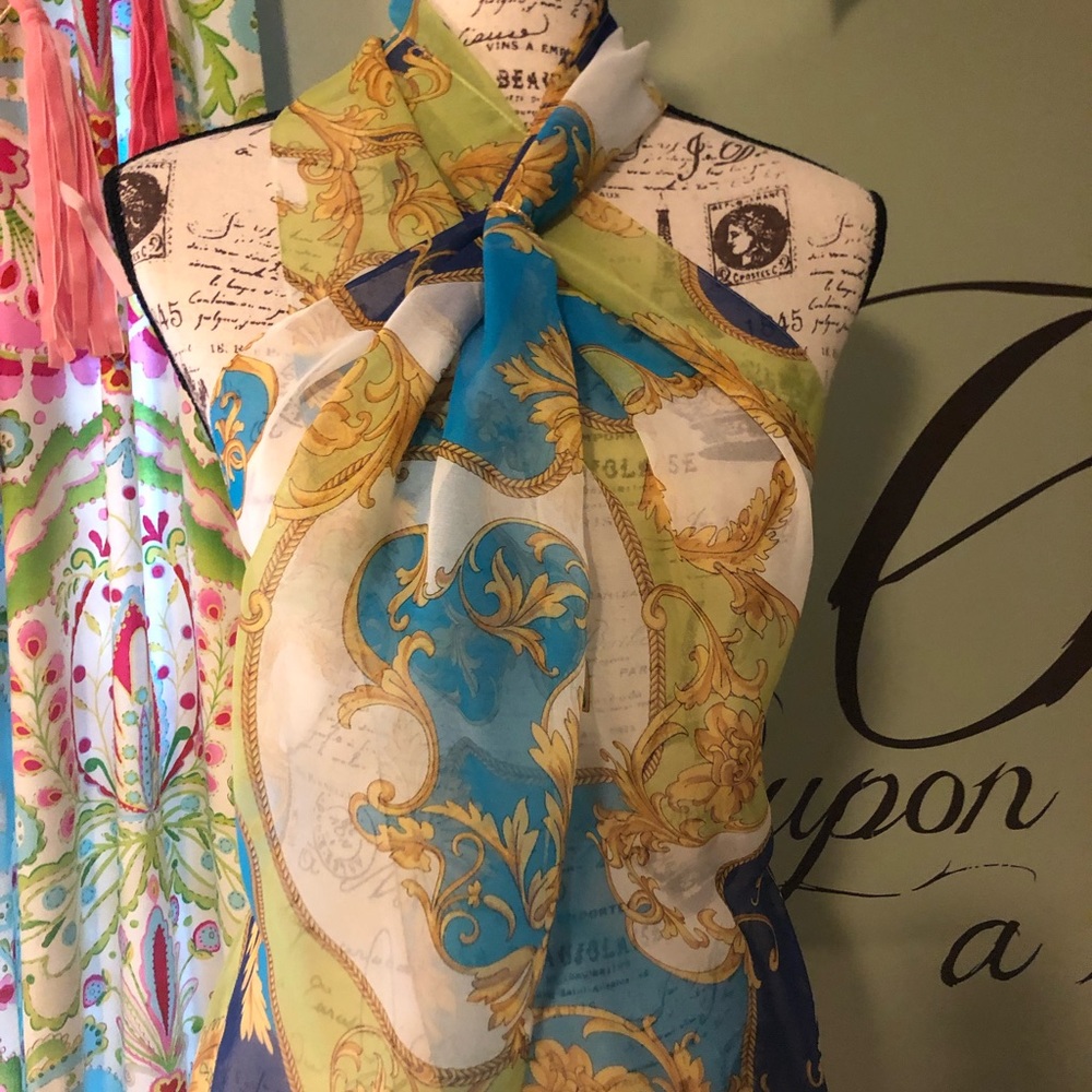 Italian scarf 62L x 13W OS. NWT